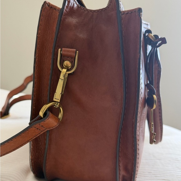 Fossil Brown Leather Crossbody Bag with Gold Key Charm - Picture 3 of 5